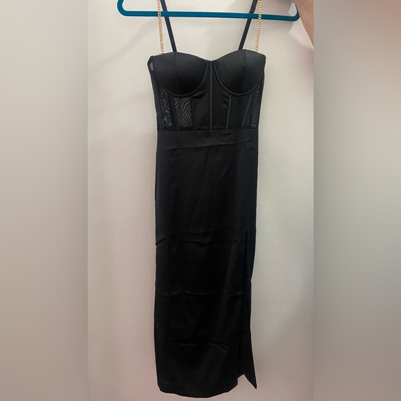 Black MIDI dress - Picture 4 of 4